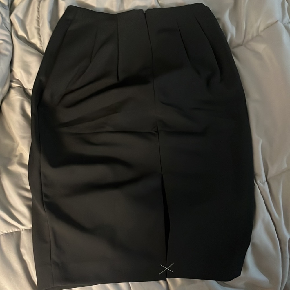 Express skirt, size 4 NWT - Picture 4 of 4